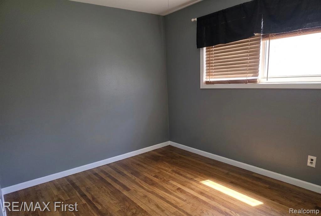 26451 Greenleaf Street, Roseville, MI 48066 — Photo 9