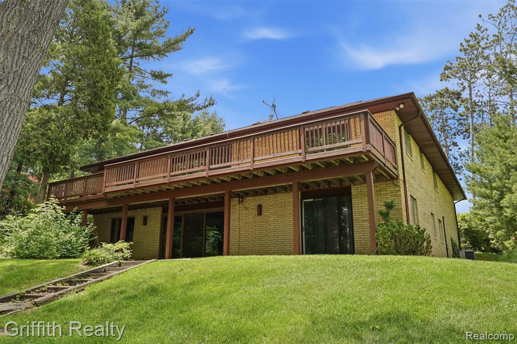 10646 Kenicott Trail, Brighton, MI 48114 — Photo 7