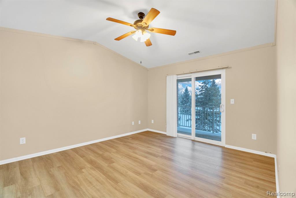 8208 Chesapeake Circle, Walled Lake, MI 48390 — Photo 23
