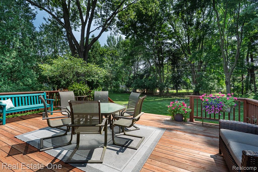 471 Elmhill Road, Rochester Hills, MI 48306 — Photo 13