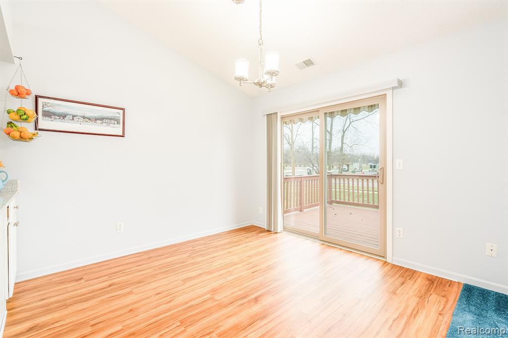 9556 WHEATGRASS Lane, Belleville, MI 48111 — Photo 22