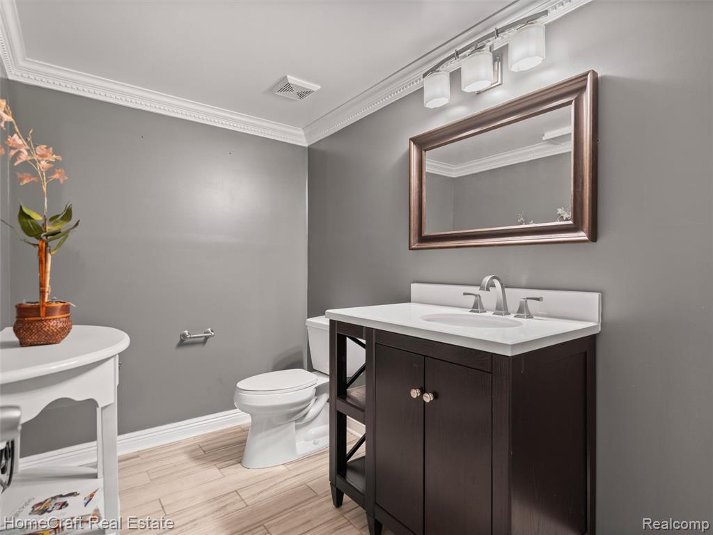 45019 MIDDLEBURY Court, Canton, MI 48188 — Photo 30
