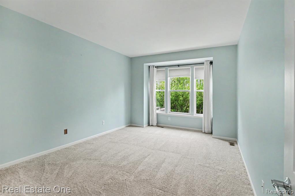 3991 Rainier Drive, 1, Howell, MI 48843 — Photo 11