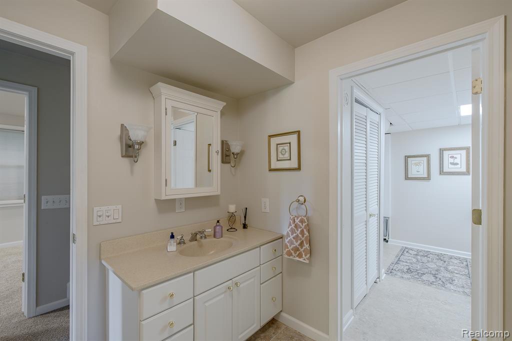4780 Hillcrest Drive, Clarkston, MI — Photo 49