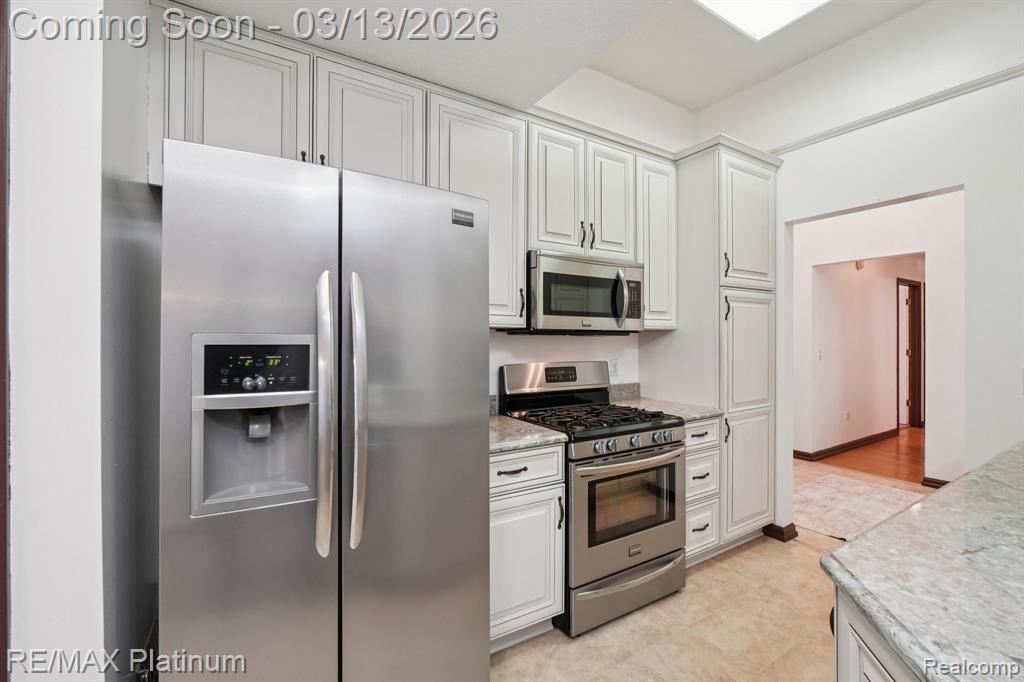 9472 Hill Road, Swartz Creek, MI 48473 — Photo 9