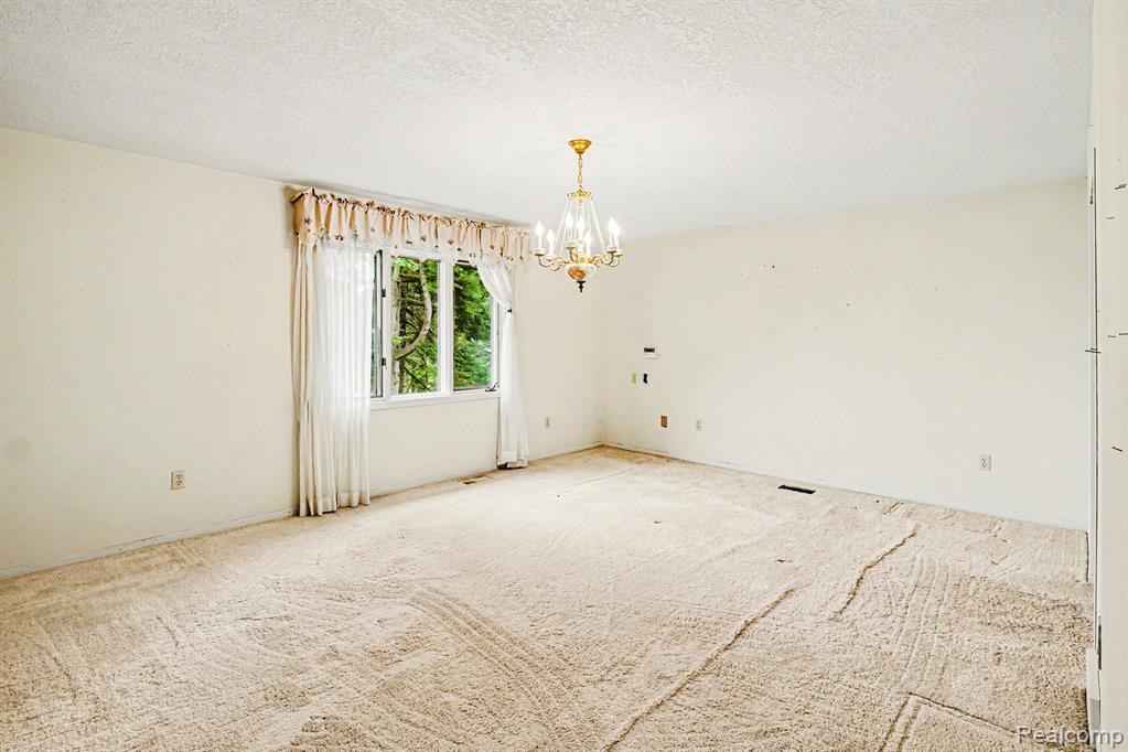 10391 Hills Lane Drive, Goodrich Vlg, MI — Photo 21
