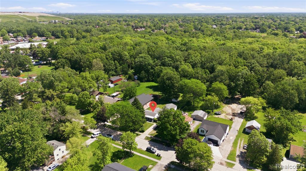 22401 Monterey Drive, Woodhaven, MI 48183 — Photo 47