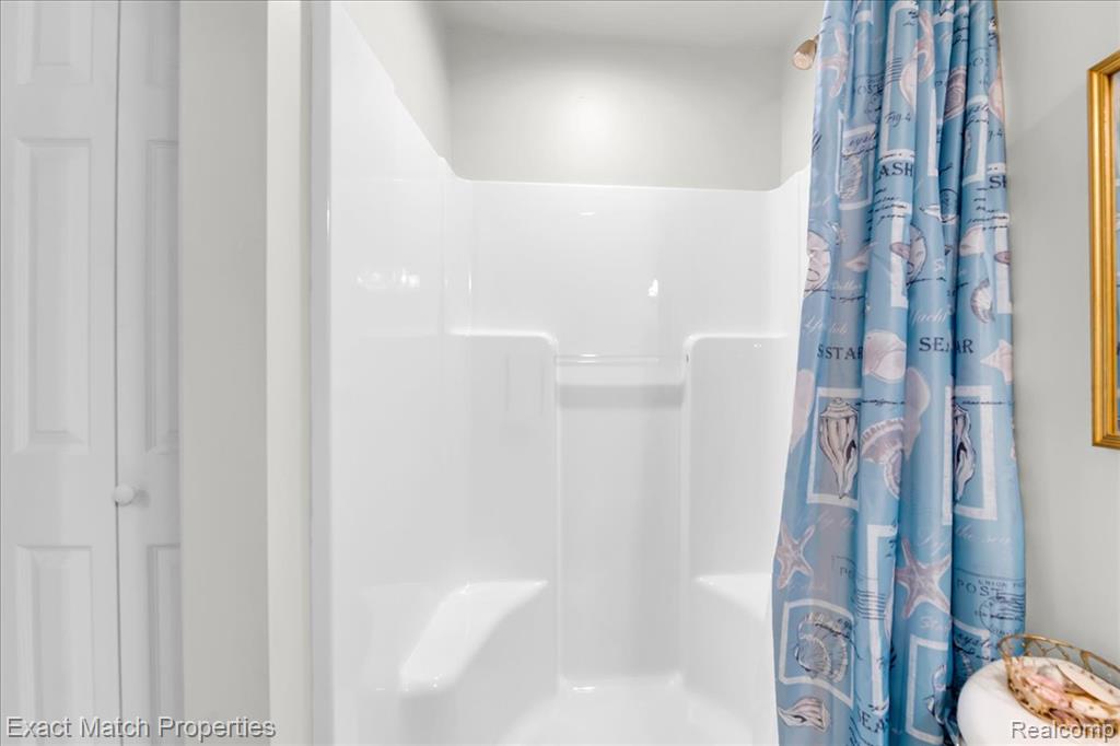971 Sloane Court, 4, White Lake, MI — Photo 49