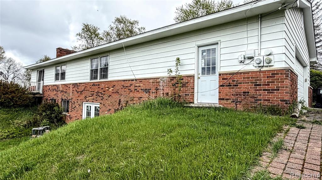 8079 Farley Road, Pinckney, MI 48169 — Photo 2