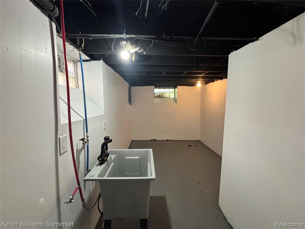 14800 Woodmont Avenue, Detroit, MI 48227 — Photo 22