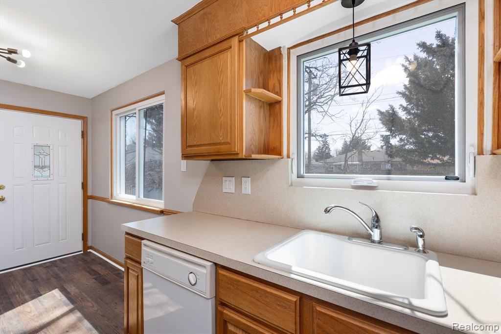 7258 COOLIDGE, Center Line, MI 48015 — Photo 27