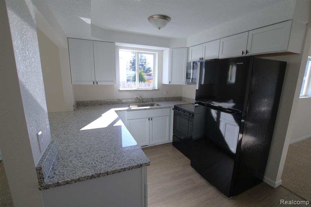 4450 VAN SLYKE Road, Flint, MI 48507 — Photo 9