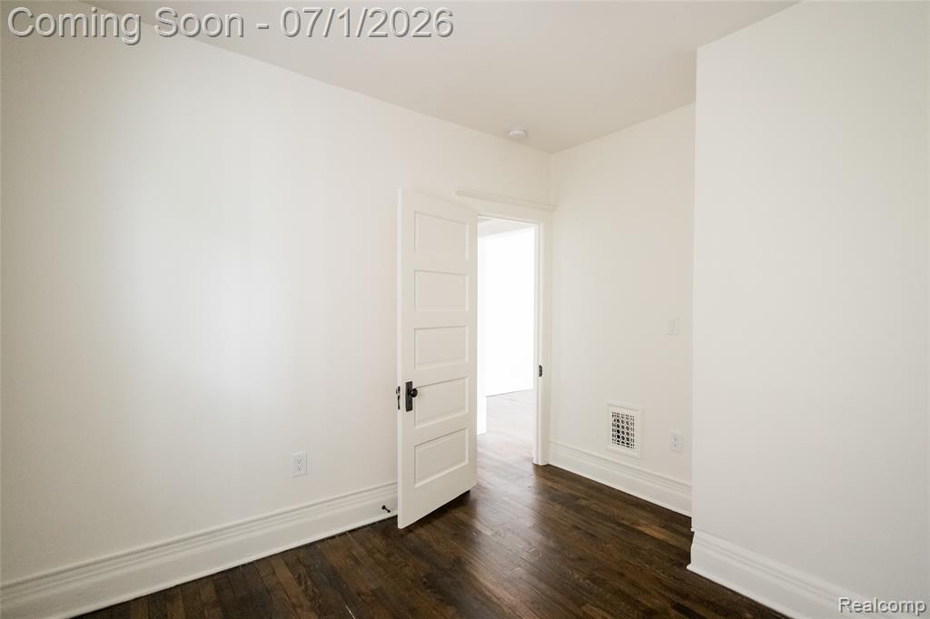 2160 Holcomb Street, Detroit, MI 48214 — Photo 82