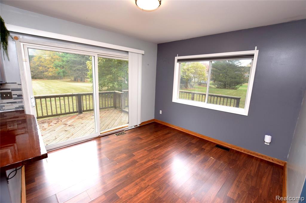12215 Ray Road, Ortonville, MI 48462 — Photo 5
