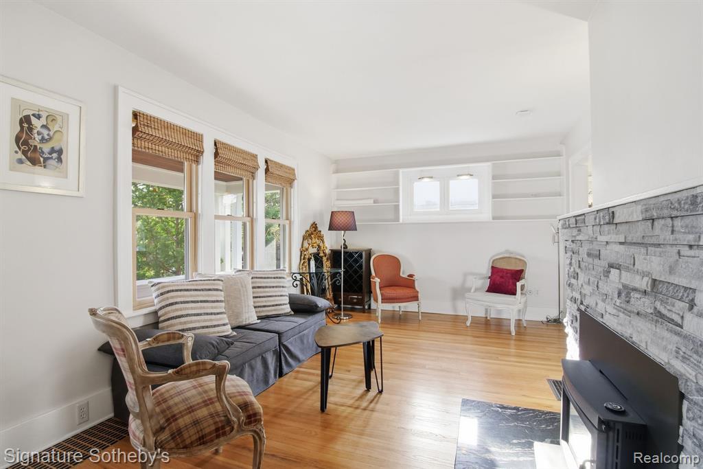 923 N Center Street, Royal Oak, MI 48067 — Photo 9