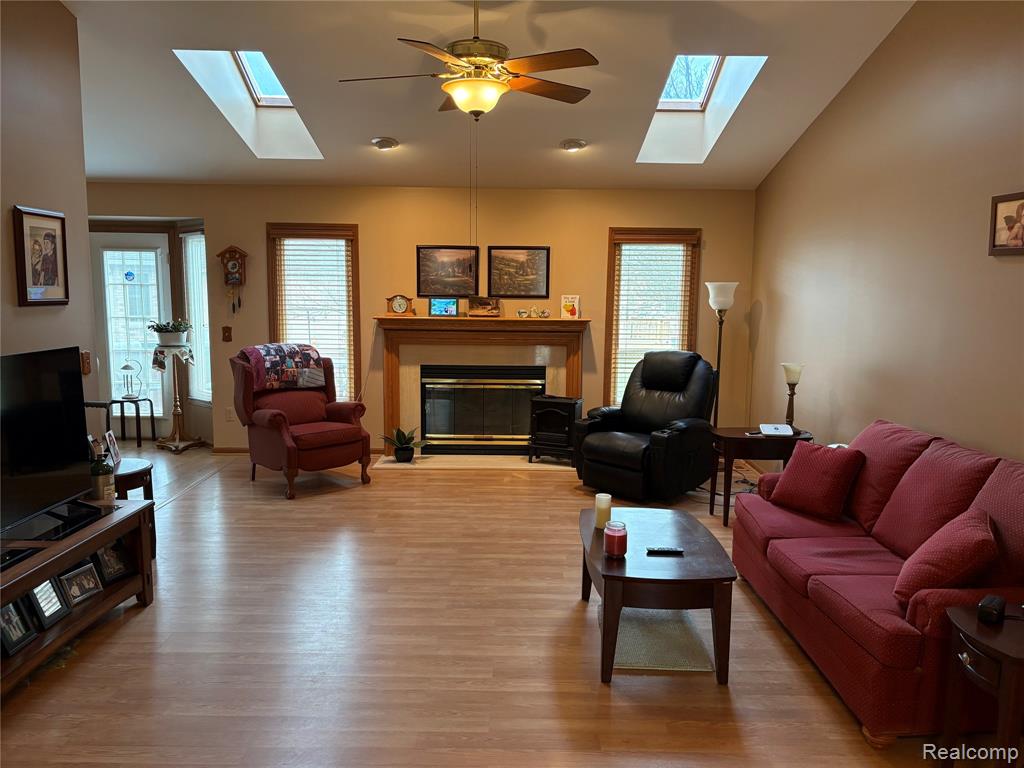 41365 FORTUNA DRIVE E, Clinton Twp, MI 48038 — Photo 2