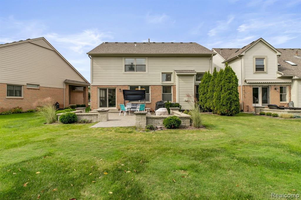 43552 INGLENOOK CT, Sterling Heights, MI 48314 — Photo 5
