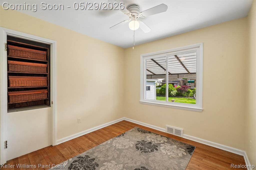 20620 Alger Street, Saint Clair Shores, MI 48080 — Photo 13