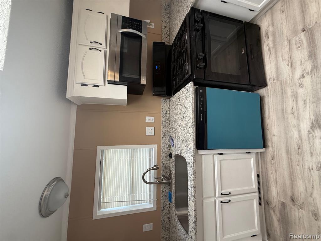 43505 Charlemagne Avenue, Sterling Heights, MI 48314 — Photo 9
