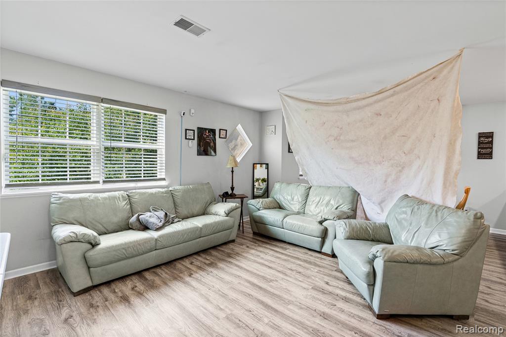 4485 Home Town Drive, Flint, MI 48506 — Photo 3