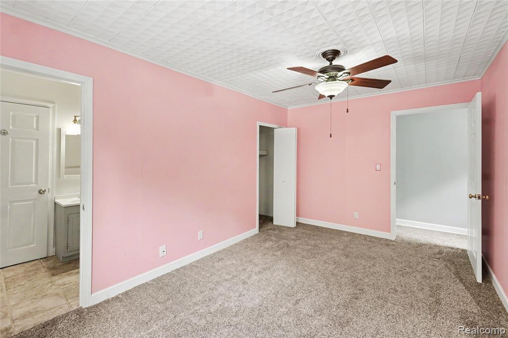 8390 Peninsular Drive, Fenton, MI 48430 — Photo 20