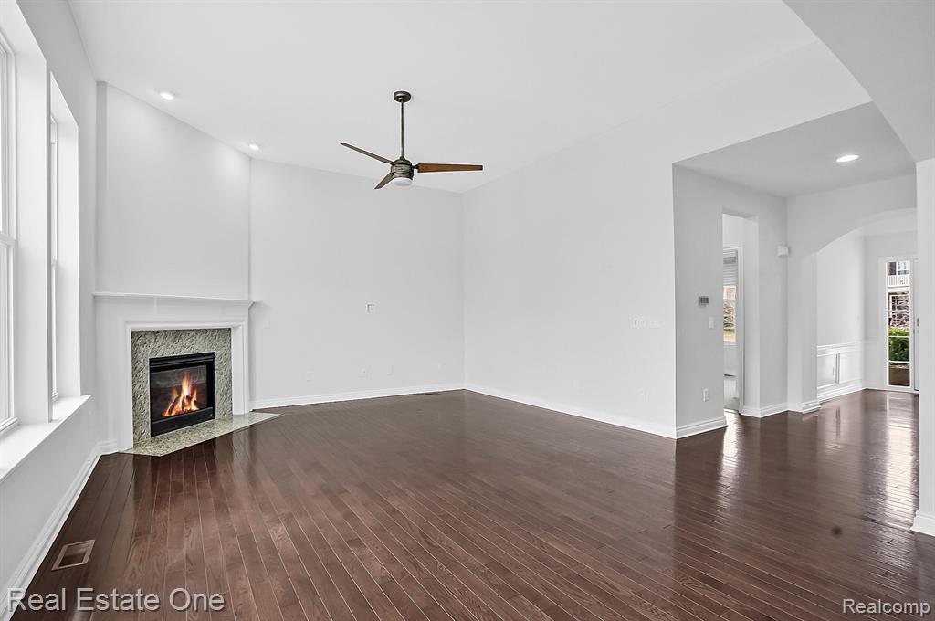 4559 TANGLEWOOD Lane, Lake Orion, MI — Photo 8