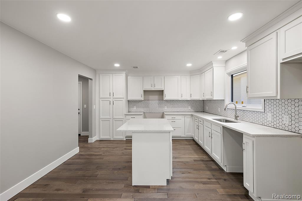 5771 Gratiot Avenue, St. Clair, MI 48079 — Photo 40