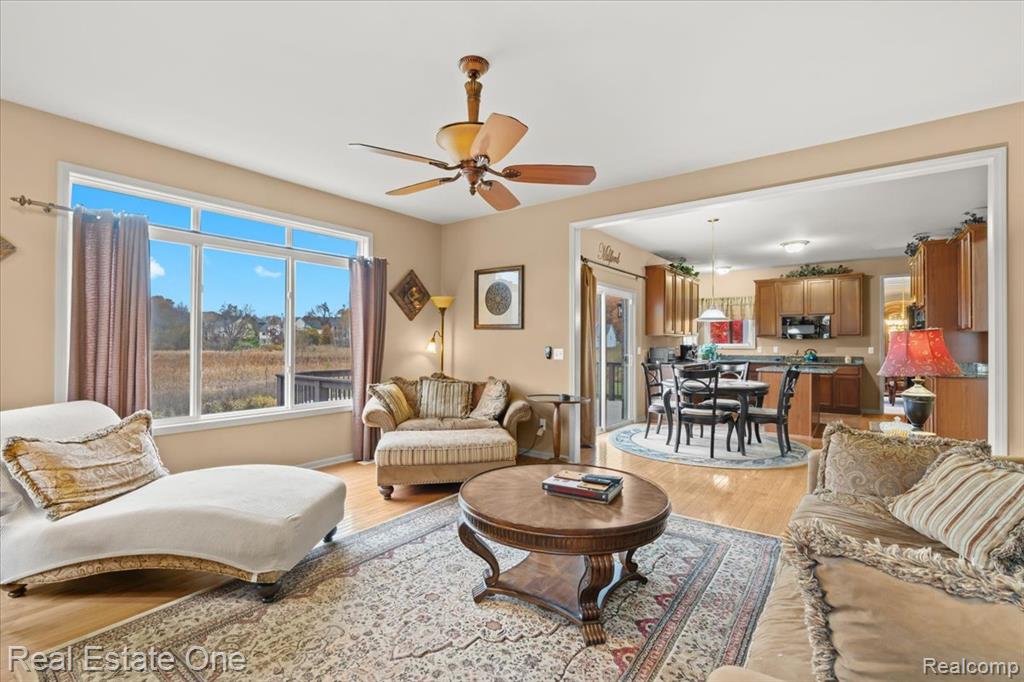 539 Olivia Drive, Milford, MI 48381 — Photo 16