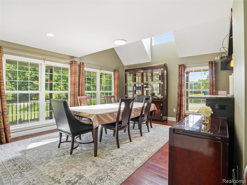 5556 Ormond Road, White Lake, MI 48383 — Photo 10