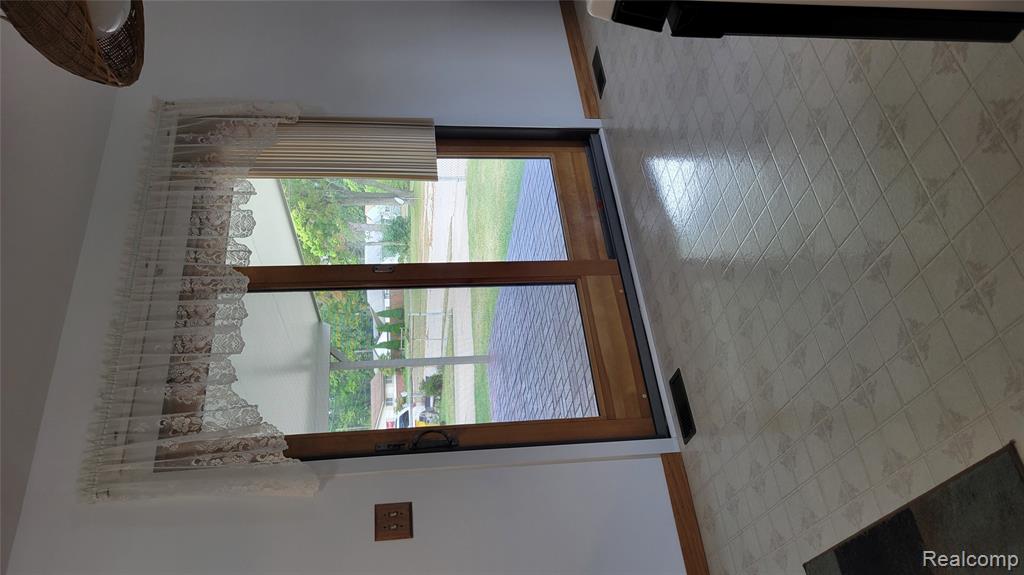 4910 Moore Street, Wayne, MI 48184 — Photo 11