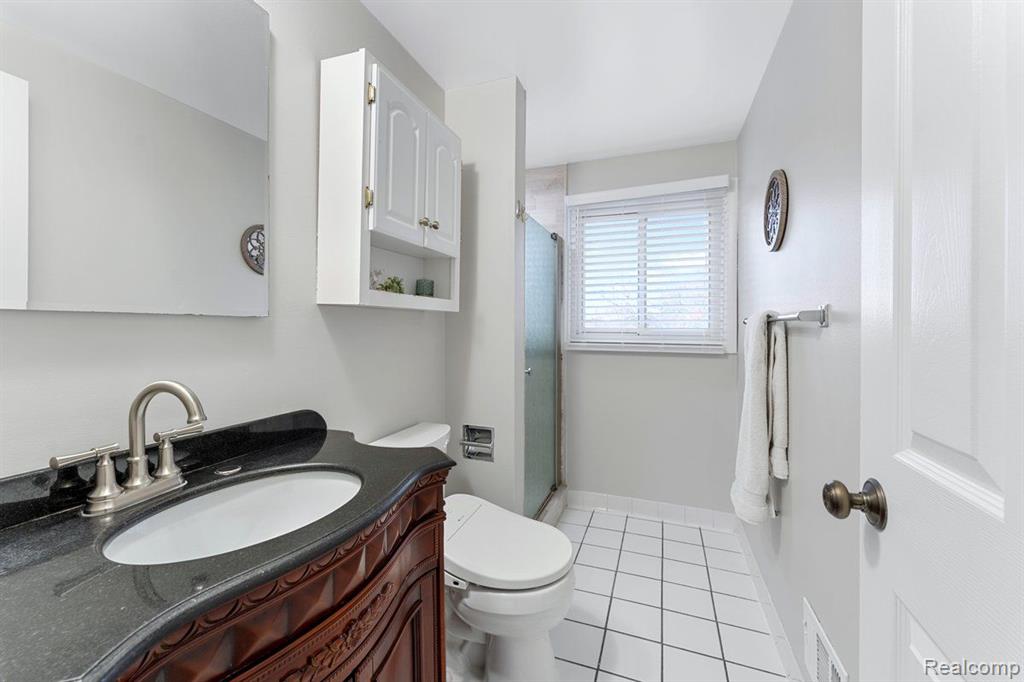 42275 CHATTERTON Court, Northville, MI 48168 — Photo 26