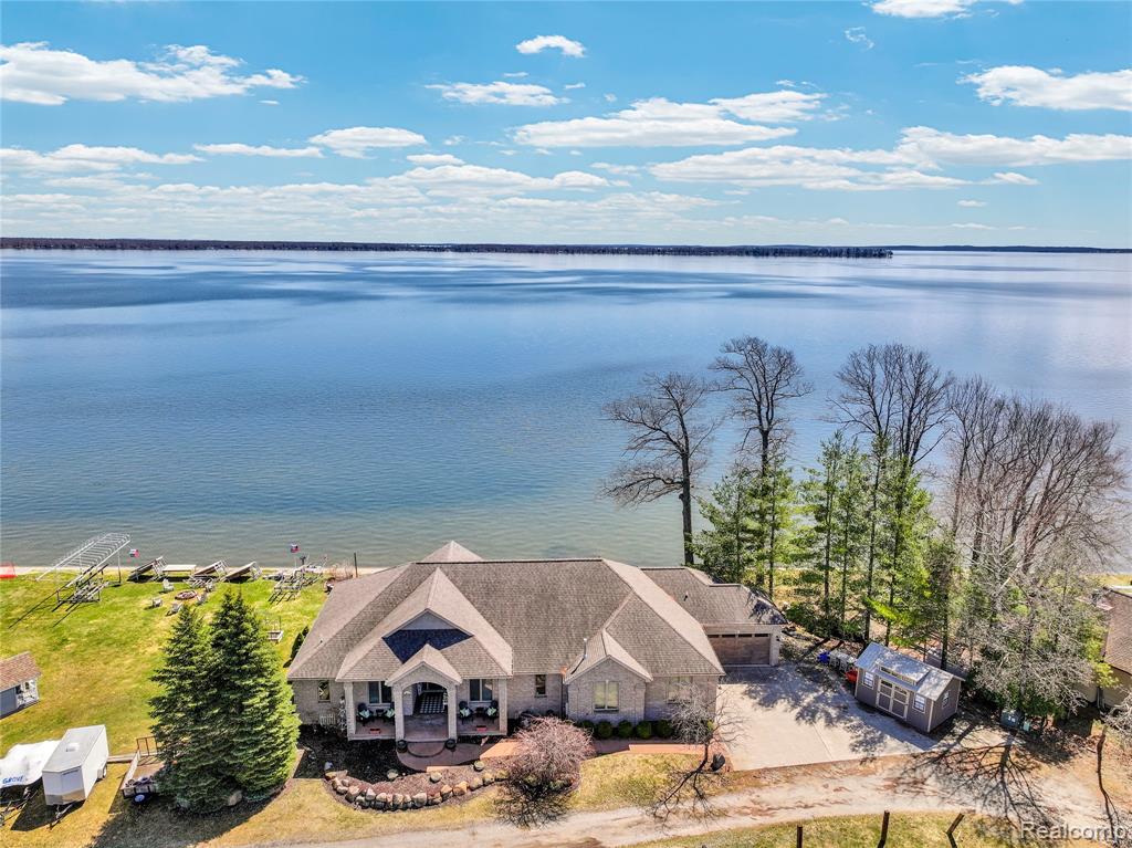 130 Whites Court, Houghton Lake, MI, 48629