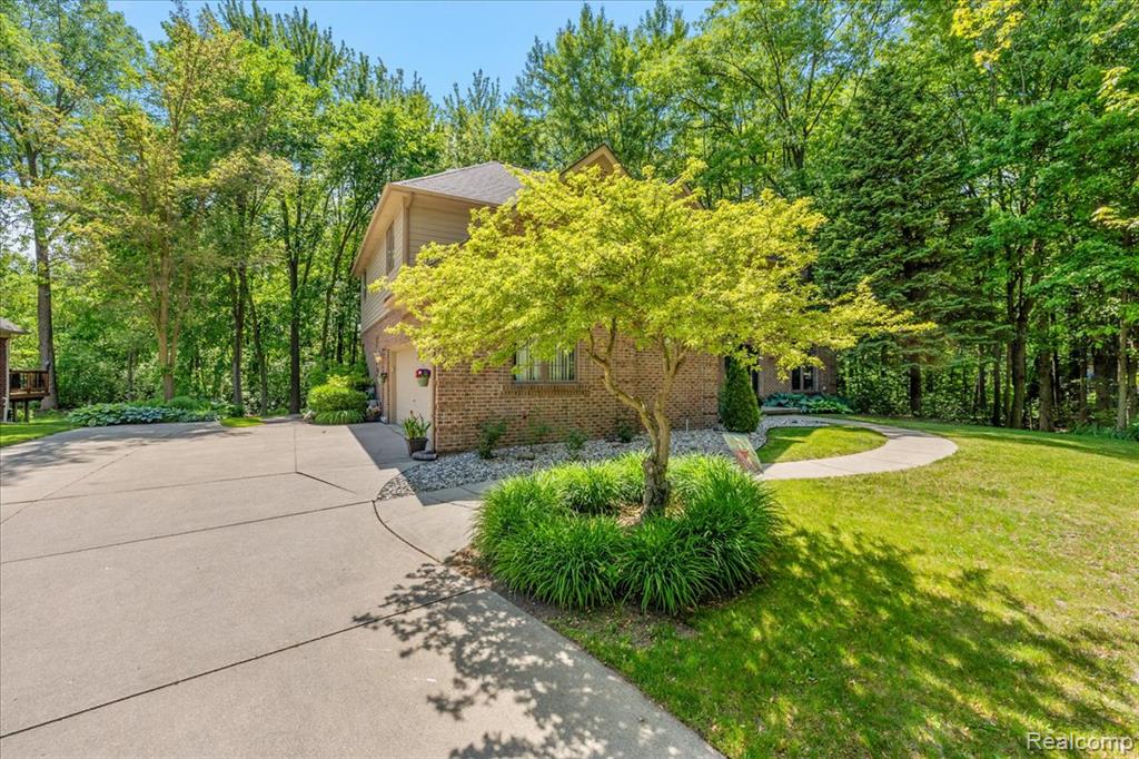 53629 WAYBURN Court, Utica, MI 48315 — Photo 43