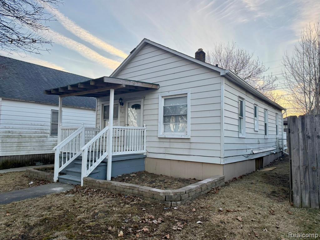 2396 Superior Street, Trenton, MI 48183