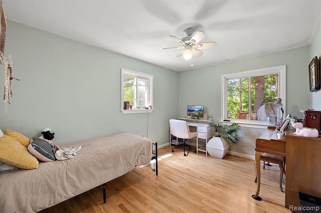 8110 W CIRCLE Drive, Clarkston, MI 48348 — Photo 23