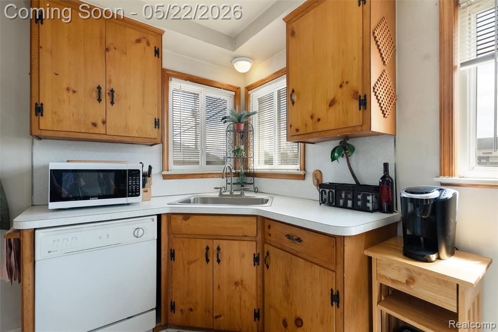11720 Nathaline, Redford, MI 48239 — Photo 8