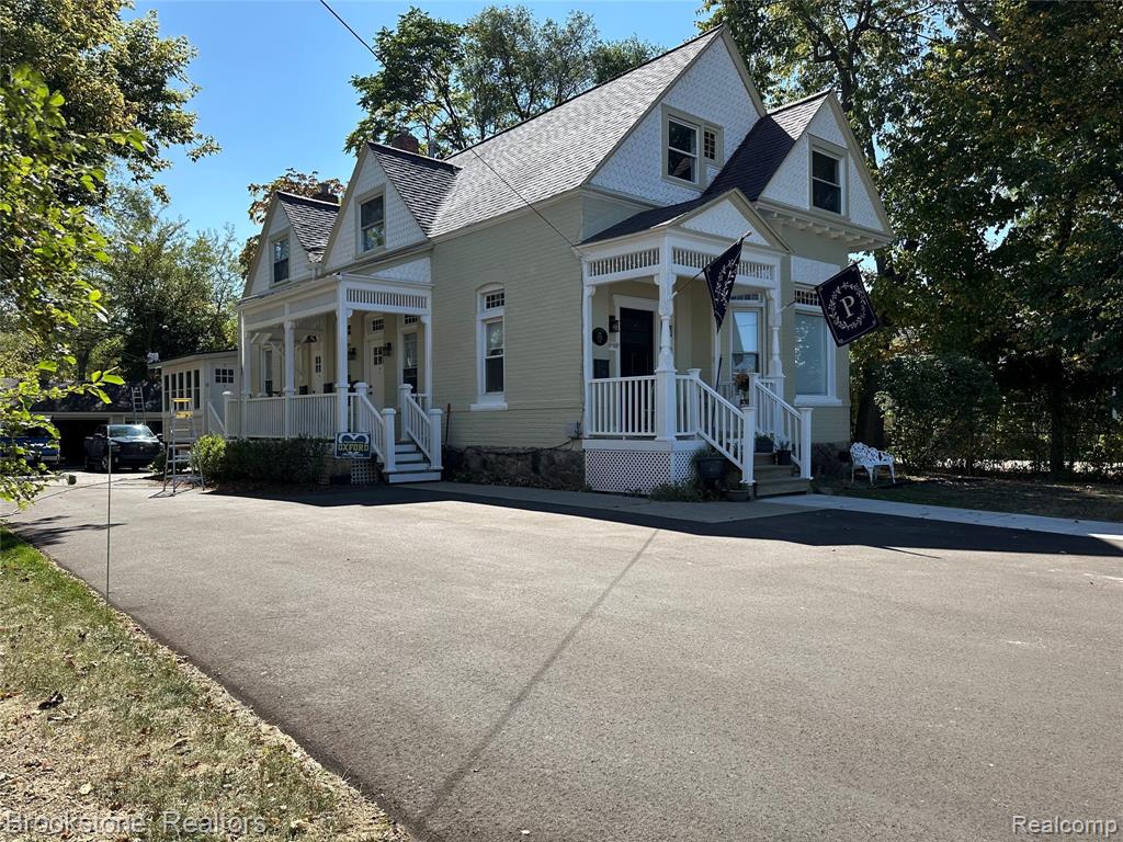 14 W Burdick Street, Oxford, MI
