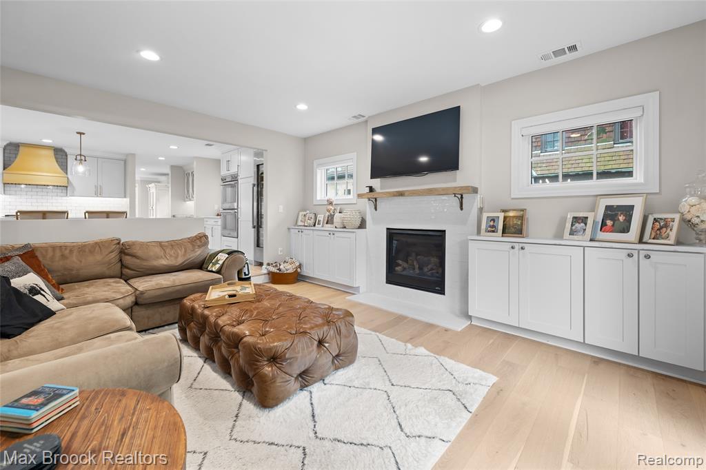 639 N Glenhurst Drive, Birmingham, MI 48009 — Photo 33