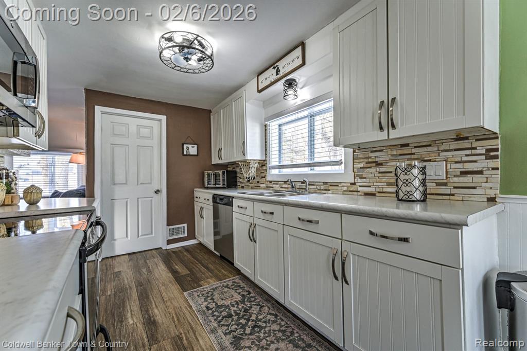539 Fowler Street, Howell, MI 48843 — Photo 16