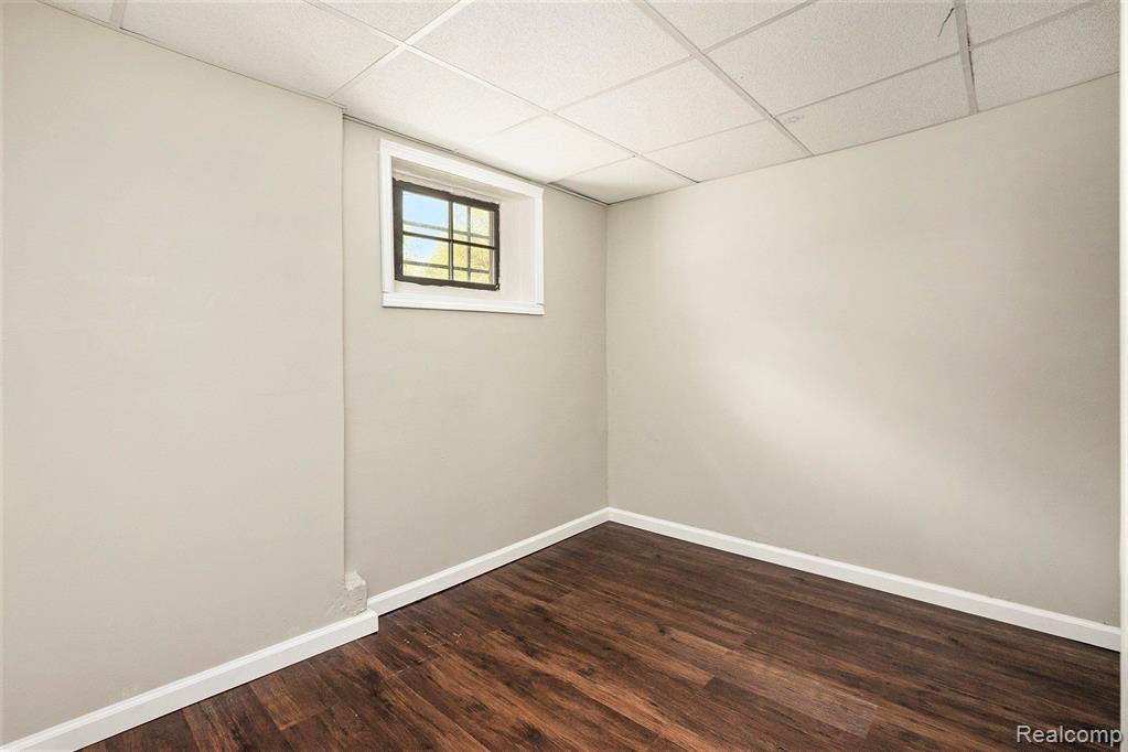 7260 CADILLAC Avenue, Warren, MI 48091 — Photo 12