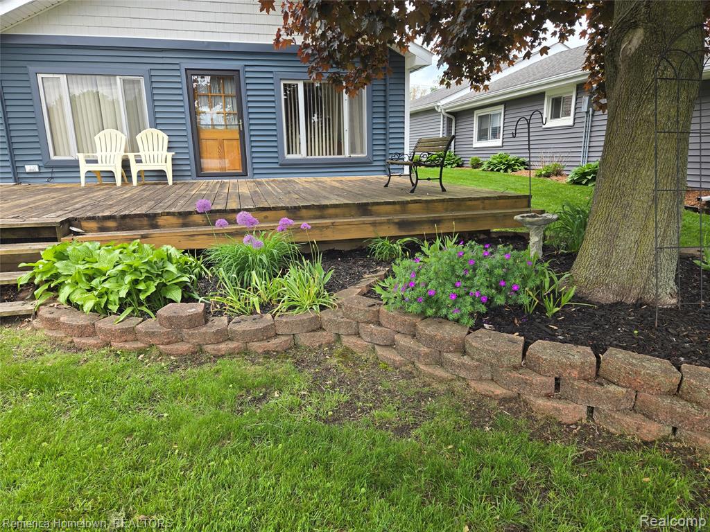 8991 LakeView Drive, White Lake, MI — Photo 27