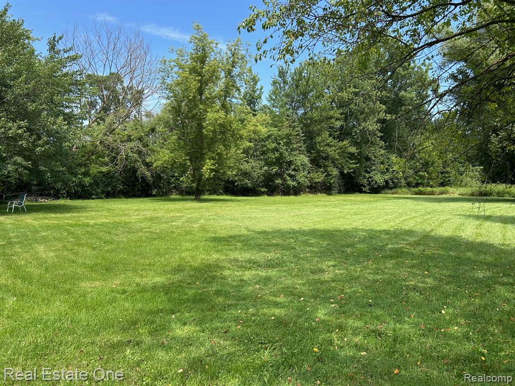4448 Forsyth Drive, Troy, MI 48085 — Photo 24