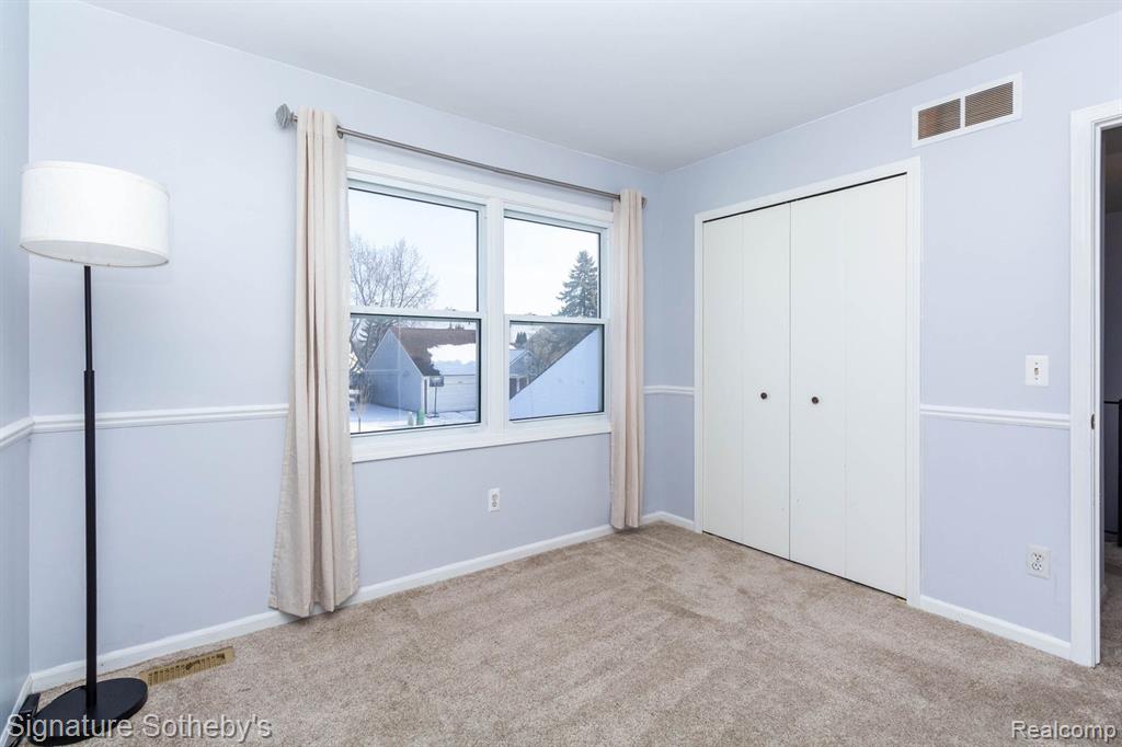 461 Farmridge Court, Rochester Hills, MI 48307 — Photo 16