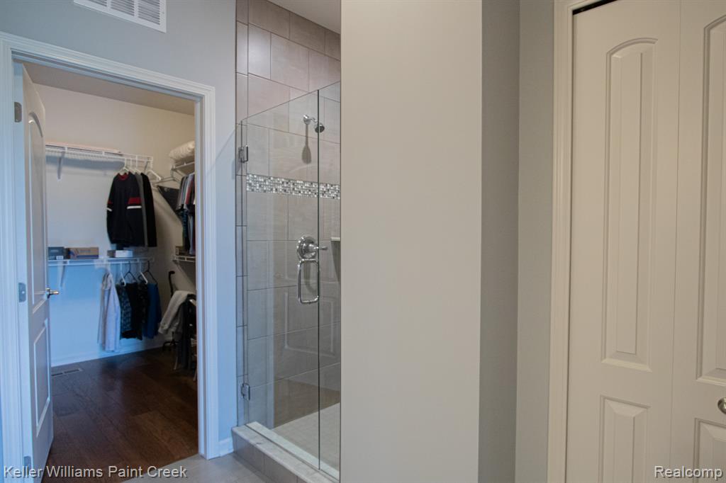 49231 Hanna Court, Macomb, MI 48042 — Photo 17