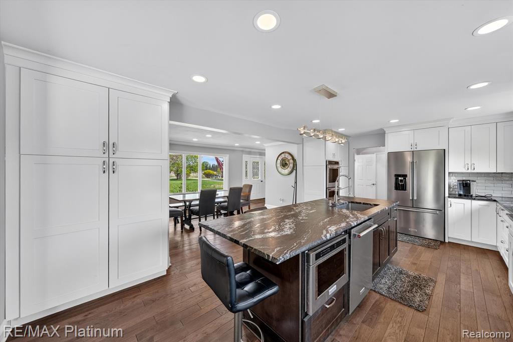 7687 Parshallville Road, Fenton, MI 48430 — Photo 13