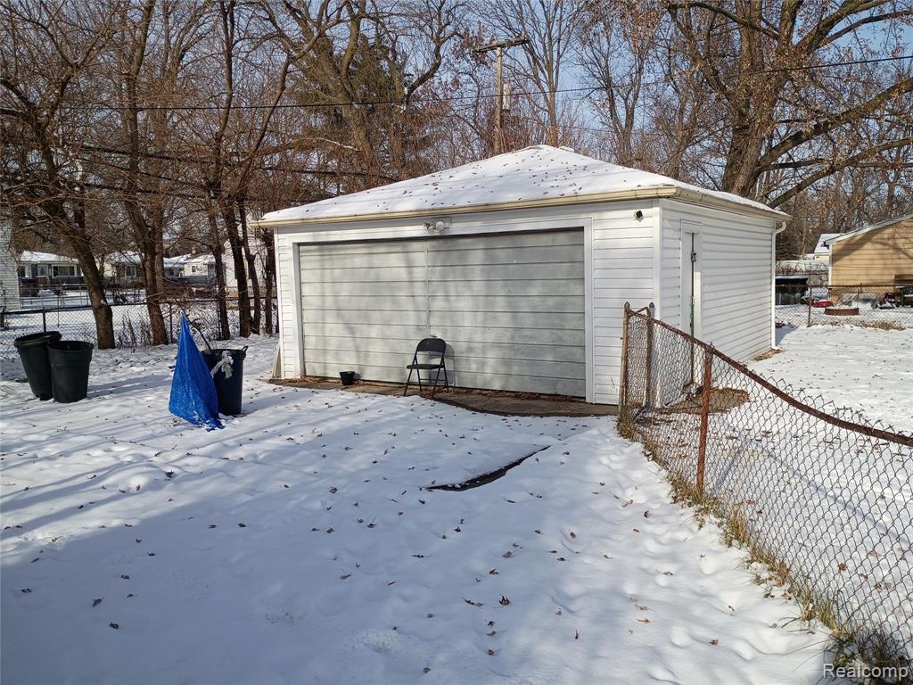 11627 Berwyn, Redford, MI 48239 — Photo 3