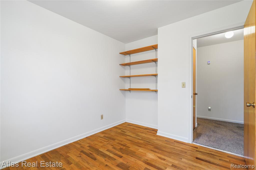 4386 Bennett Drive, Burton, MI 48519 — Photo 39