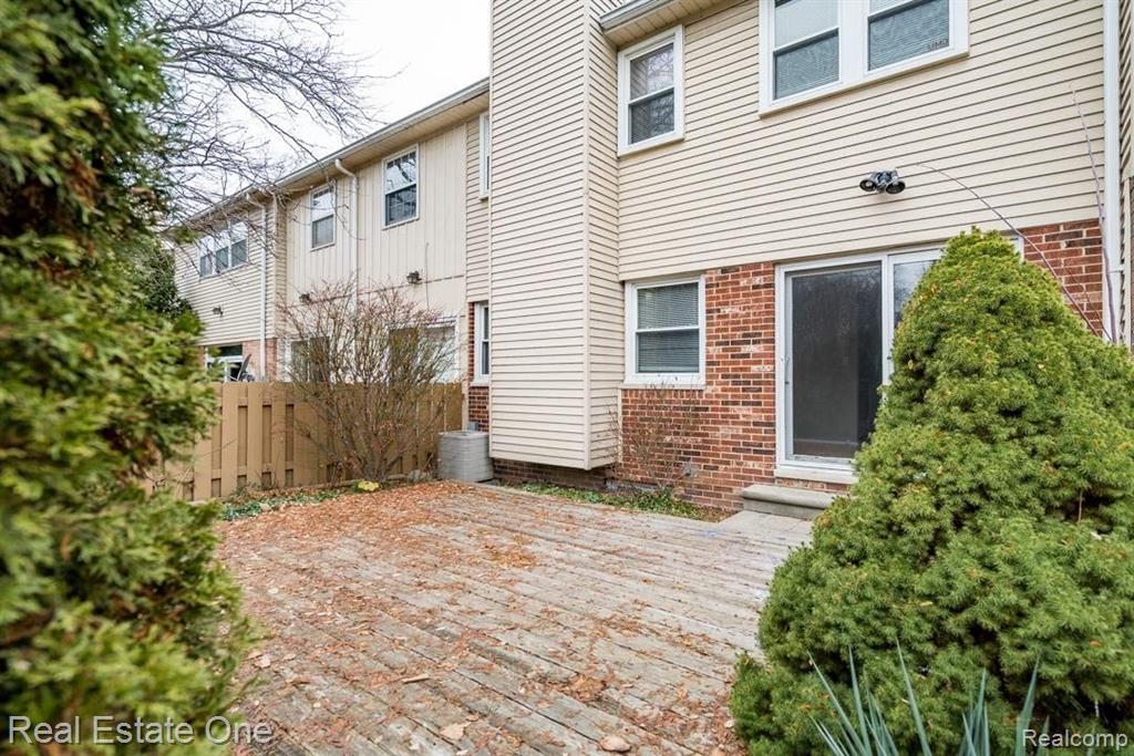 5139 BUCKINGHAM, Troy, MI 48098 — Photo 18