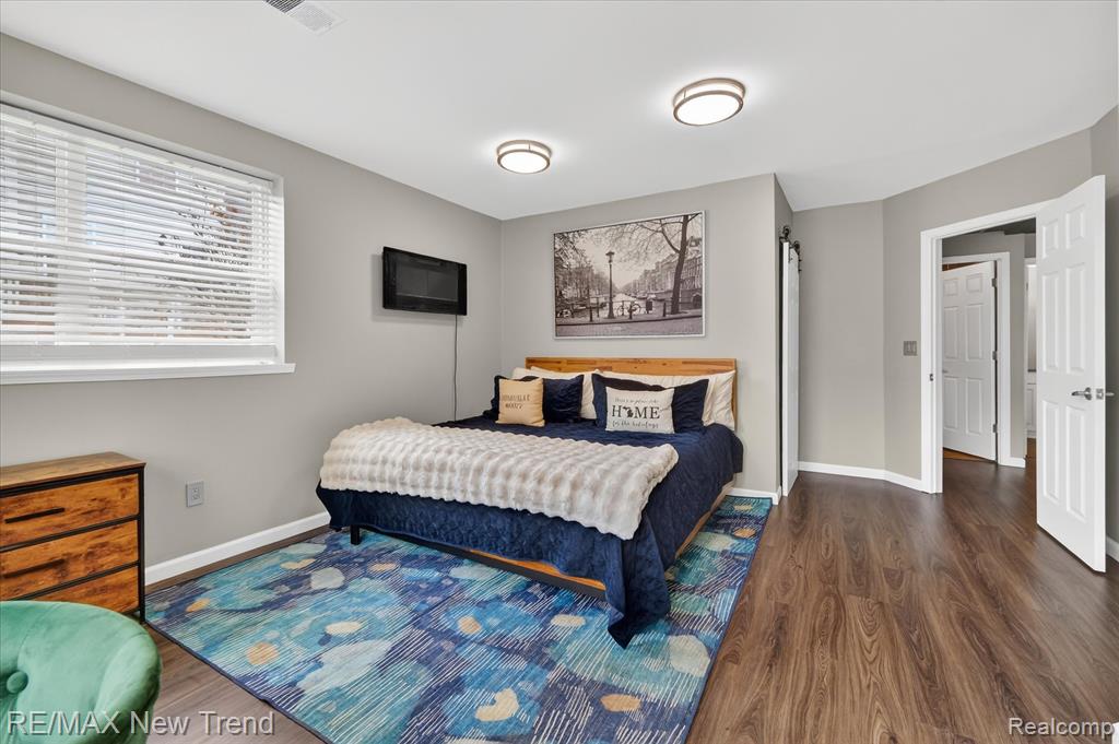 2032 Dover Drive, Wixom, MI 48393 — Photo 49