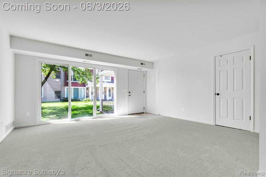 508 Sunset Lane, Saint Clair Shores, MI 48082 — Photo 7
